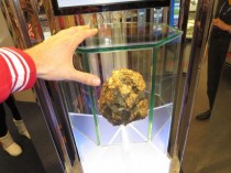 Челябинский метеорит вызвал аншлаг в Москве